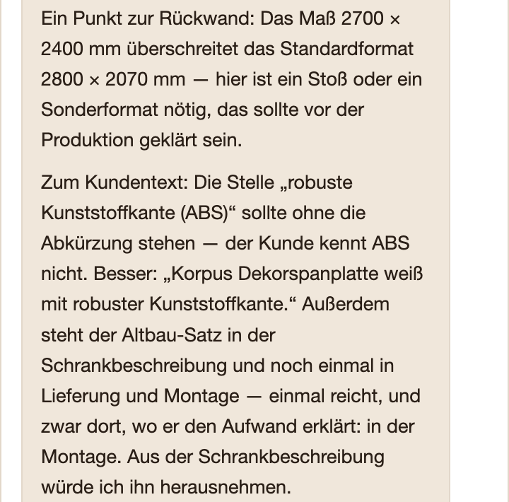 Ausschnitt aus der Antwort der KI im Check: Hinweis zur Rückwand und ein besserer Kundentext ohne Fachabkürzung